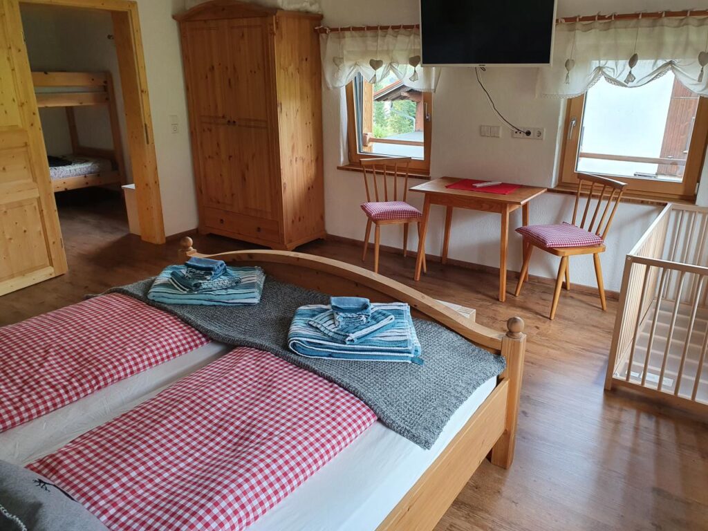 Bild vom Schlafzimmer (1. Doppelzimmer) Ferienwohnung Grand Family im Obergeschoss