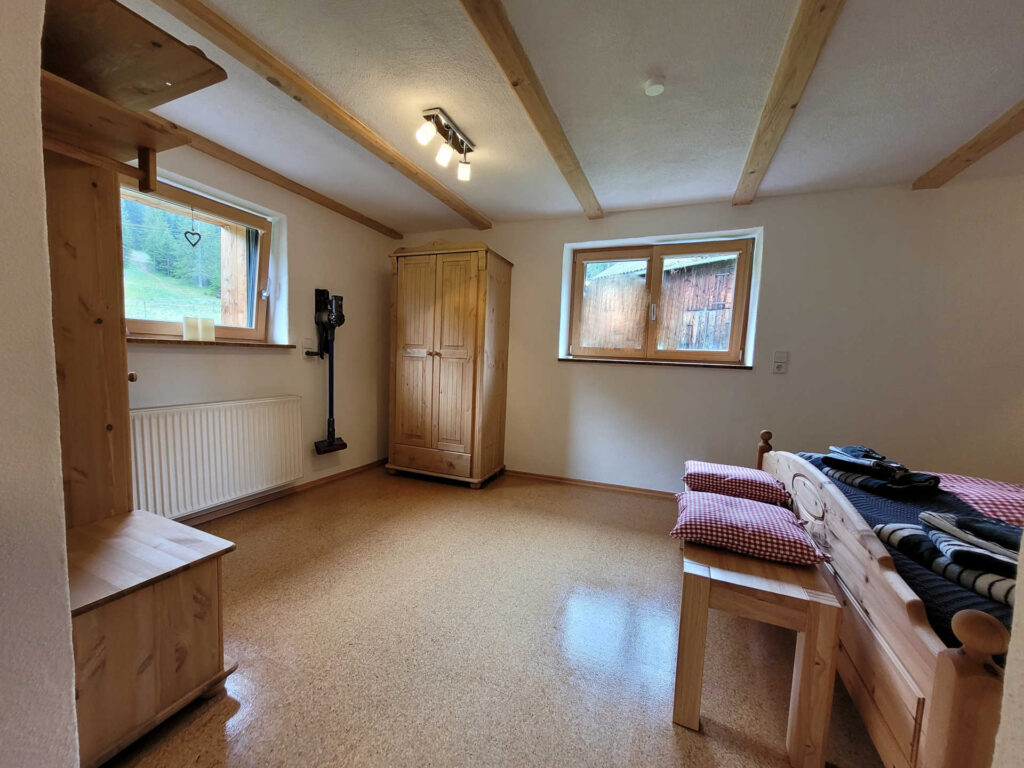 Ankleidebereich der Ferienwohnung Sweet Home